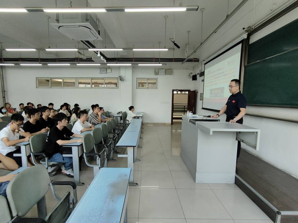 1664527462211042913.jpg 刘继宗.jpg